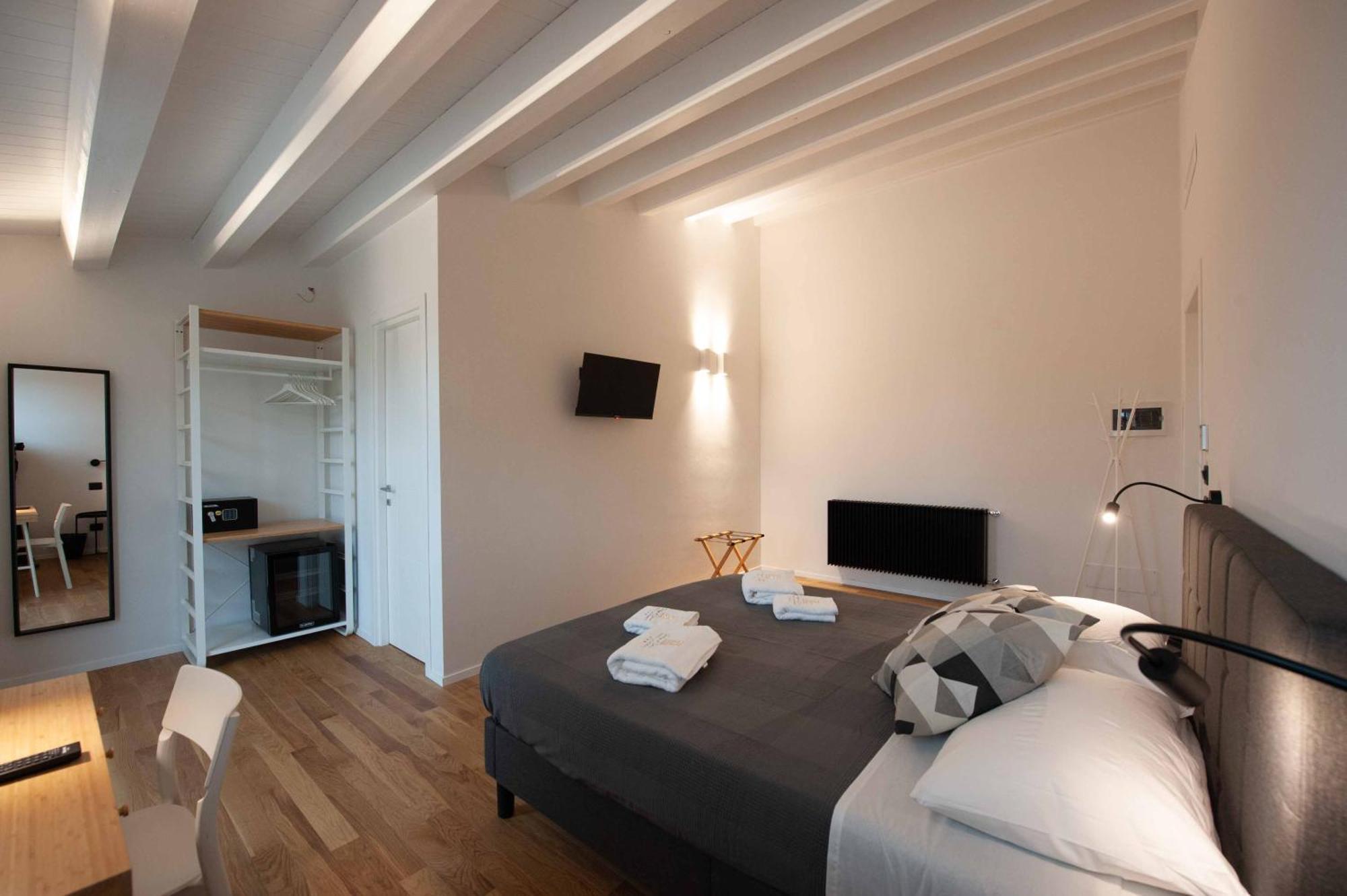Palazzo Al Carmine Hotel Monreale Quarto foto